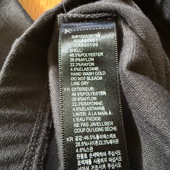 Forever 21 women’s medium gray fitted pants with waistband and two zippers. - Picture 5 of 5